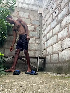 Makemecum634941 online show from 10-05-25, 10:13