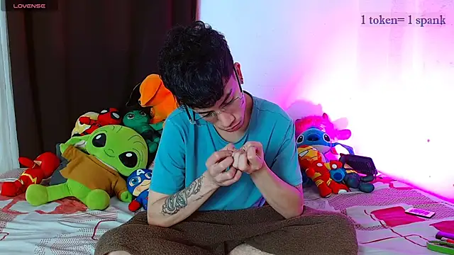 aaronjames1 online show from 12-18-25, 02:50