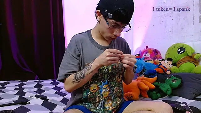 aaronjames1 online show from 01-08-26, 10:56