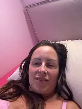 nightingale27 online show from 10-02-25, 09:44