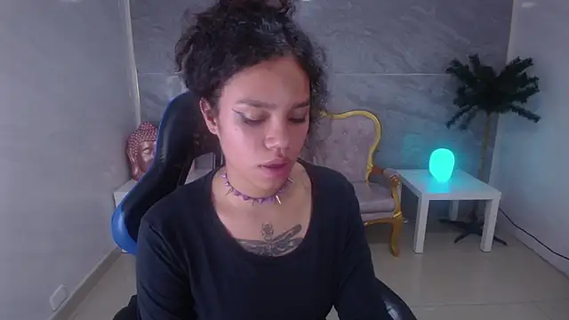 Canela s1 online show from 09-18-25, 01:40