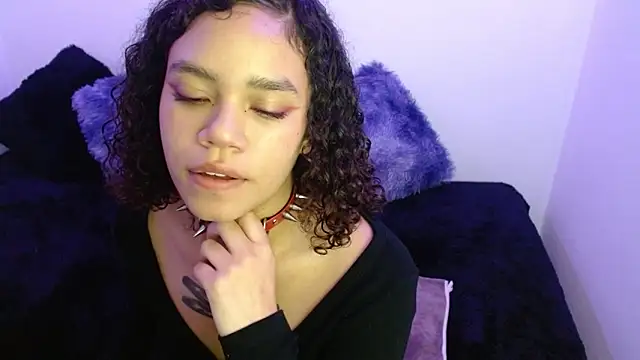 Canela s1 online show from 11-21-25, 08:51