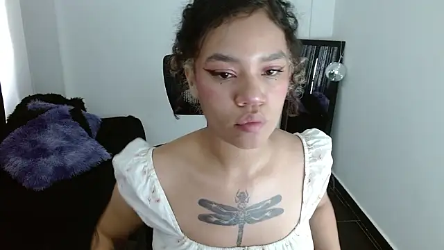 Snapshot of Canela_s1 chatting on 03-28-26, 04:28 Canela s1 online show from 03-28-26, 04:28