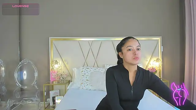 Snapshot of BiancaDior chatting on 09-08-25, 04:50 BiancaDior online show from 09-08-25, 04:50