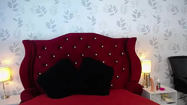 Snapshot of MargarettCooper chatting on 09-15-25, 12:49 MargarettCooper online show from 09-15-25, 12:49