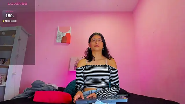 Snapshot of Georgina_Ferri_ chatting on 10-07-25, 05:10 Georgina Ferri online show from 10-07-25, 05:10