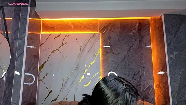 Victoria b  online show from 10-27-25, 07:51