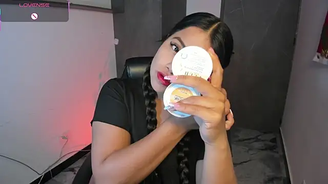 Victoria b  online show from 12-20-25, 07:54