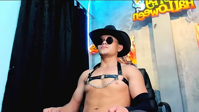 Manuel FPG online show from 10-28-25, 01:20