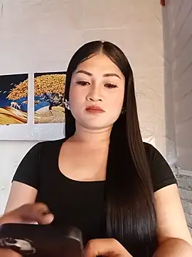 Snapshot of Naughtyalina2 chatting on 07-28-26, 04:39 Naughtyalina2 online show from 07-28-26, 04:39