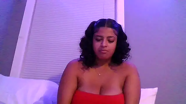 Snapshot of ebonymama23 chatting on 09-16-25, 01:39 ebonymama23 online show from 09-16-25, 01:39
