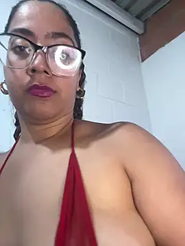 Jessyivonne online show from 05-06-26, 08:03