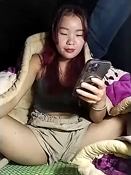 lylylove online show from 11-14-25, 01:59