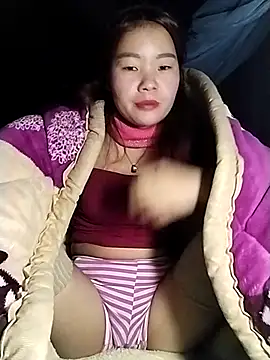 lylylove online show from 12-21-25, 01:13