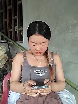 lylylove online show from 06-17-26, 01:08