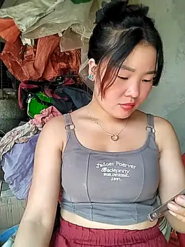 lylylove online show from 06-25-26, 05:12