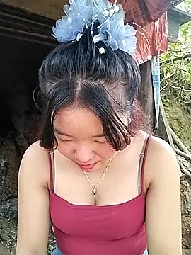 lylylove online show from 07-30-26, 11:48