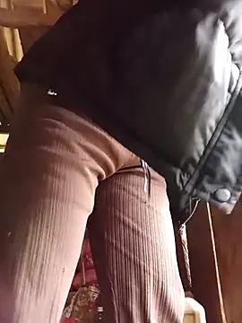 Snapshot of Ngocmi909 chatting on 02-18-26, 12:50 Ngocmi909 online show from 02-18-26, 12:50