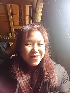 Snapshot of Ngocmi909 chatting on 02-21-26, 02:23 Ngocmi909 online show from 02-21-26, 02:23