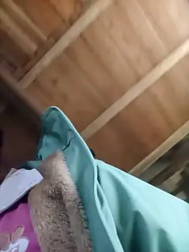 Snapshot of Ngocmi909 chatting on 03-05-26, 12:28 Ngocmi909 online show from 03-05-26, 12:28