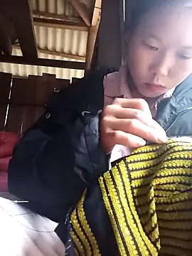 Snapshot of Ngocmi909 chatting on 03-08-26, 01:47 Ngocmi909 online show from 03-08-26, 01:47