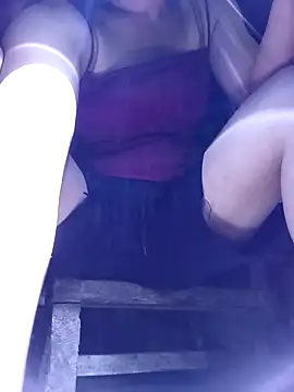 Snapshot of Ngocmi909 chatting on 03-12-26, 12:22 Ngocmi909 online show from 03-12-26, 12:22