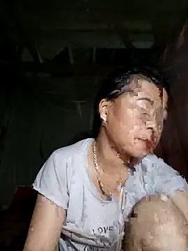 Snapshot of Sa2mh20 chatting on 10-15-25, 10:37 Sa2mh20 online show from 10-15-25, 10:37