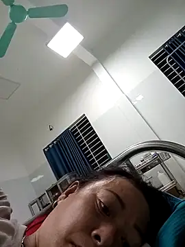 Snapshot of Sa2mh20 chatting on 10-16-25, 06:31 Sa2mh20 online show from 10-16-25, 06:31