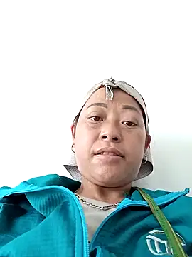 Snapshot of Sa2mh20 chatting on 10-17-25, 07:55 Sa2mh20 online show from 10-17-25, 07:55