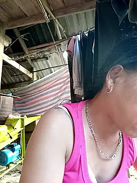 Snapshot of Sa2mh20 chatting on 10-19-25, 09:54 Sa2mh20 online show from 10-19-25, 09:54