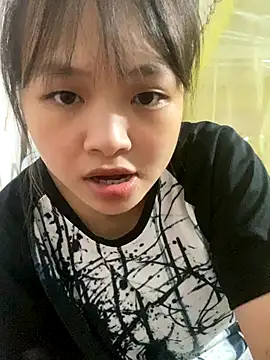 candy   123 online show from 10-05-25, 12:47