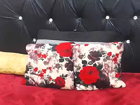 AppleAss02 online show from 10-14-25, 06:42