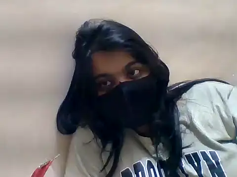 Vaani Singha online show from 05-07-26, 02:22