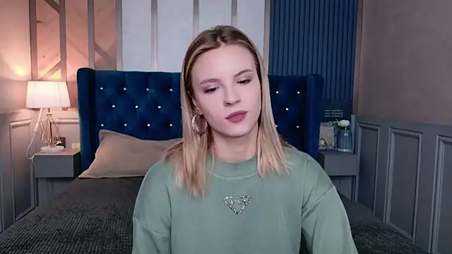 KiaraRolls online show from 11-11-25, 10:37