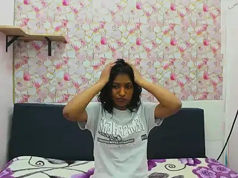 Snapshot of indianjasmine4u chatting on 11-12-25, 06:36 indianjasmine4u online show from 11-12-25, 06:36