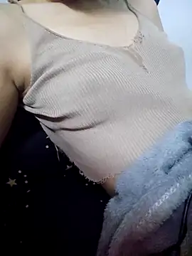  Thaotam  online show from 10-15-25, 01:33