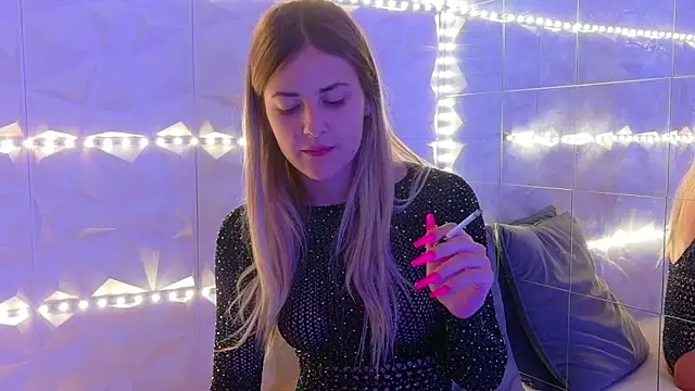 Aishha  online show from 09-26-25, 05:00