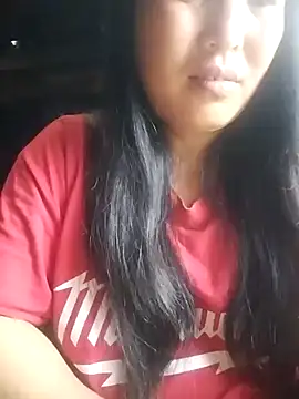 Snapshot of miss-su chatting on 07-27-26, 02:18 miss-su online show from 07-27-26, 02:18