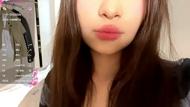 LaurelLeier online show from 05-13-26, 09:28