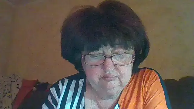 Snapshot of MilaSky5303 chatting on 10-04-25, 08:51 MilaSky5303 online show from 10-04-25, 08:51