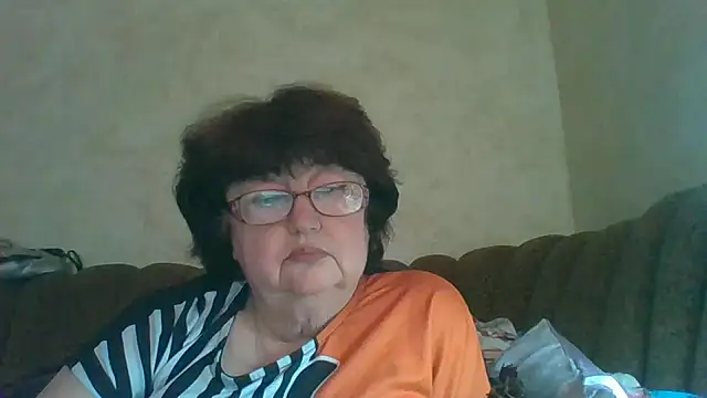 Snapshot of MilaSky5303 chatting on 10-13-25, 10:15 MilaSky5303 online show from 10-13-25, 10:15