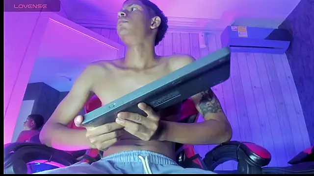 Erick wal online show from 10-20-25, 04:35