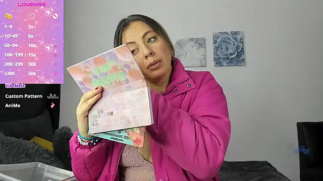 Snapshot of ArianaWil chatting on 10-09-25, 09:02 ArianaWil online show from 10-09-25, 09:02