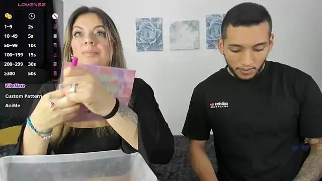 Snapshot of ArianaWil chatting on 10-16-25, 02:34 ArianaWil online show from 10-16-25, 02:34