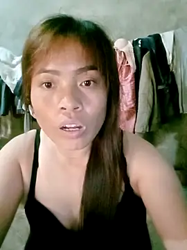 Snapshot of Maymay0033 chatting on 10-19-25, 06:47 Maymay0033 online show from 10-19-25, 06:47