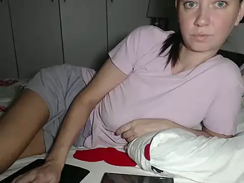 petite danielle online show from 09-10-25, 01:27
