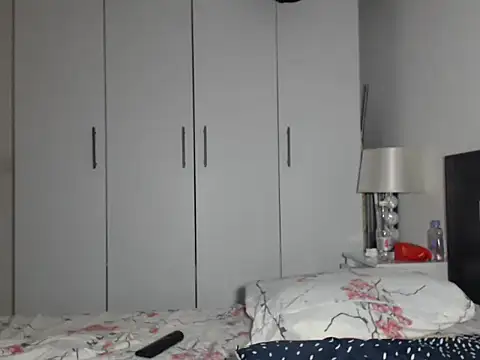 petite danielle online show from 10-01-25, 11:00