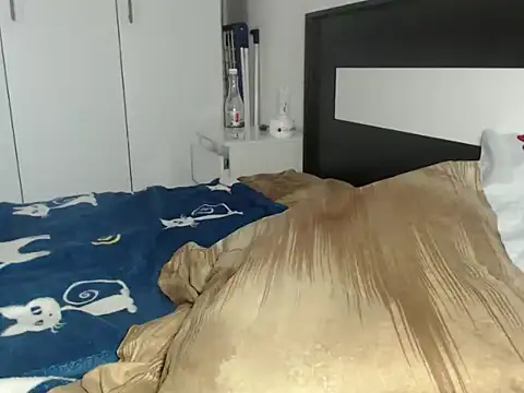 petite danielle online show from 03-03-26, 08:20