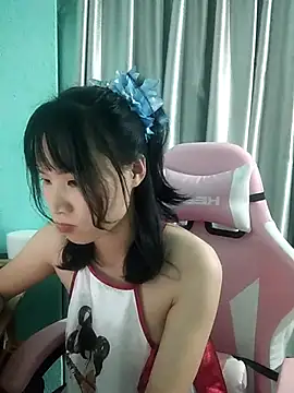 Snapshot of Ly-ny chatting on 10-20-25, 03:34 Ly-ny online show from 10-20-25, 03:34