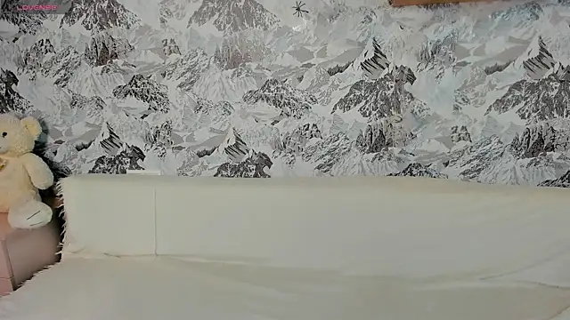 Snapshot of BattyBaker chatting on 10-29-25, 02:14 BattyBaker online show from 10-29-25, 02:14